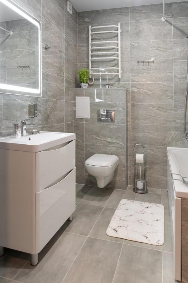 Жк Светлопарк Apartamento Kiev Exterior foto